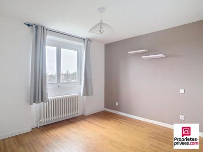Maison - 96 m² - 4 pièces