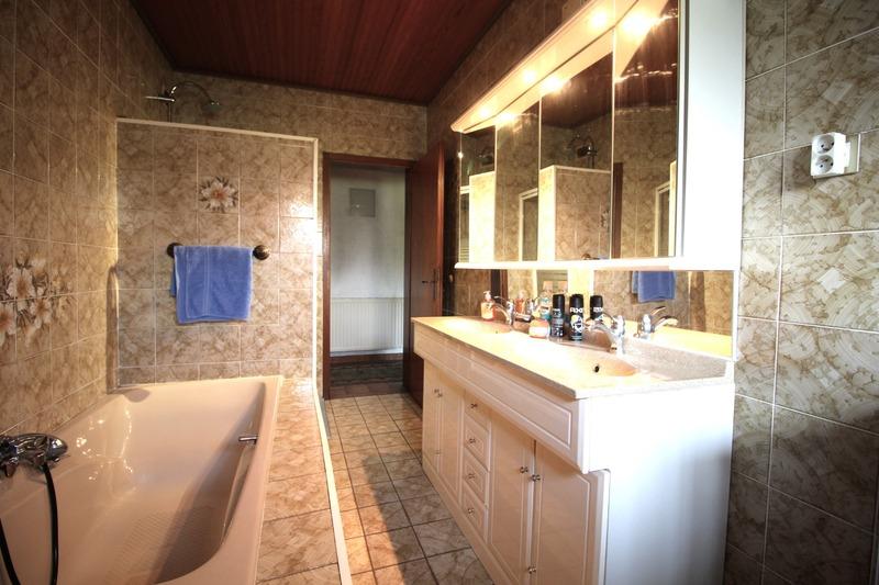 Maison - 156 m² - 7 pièces