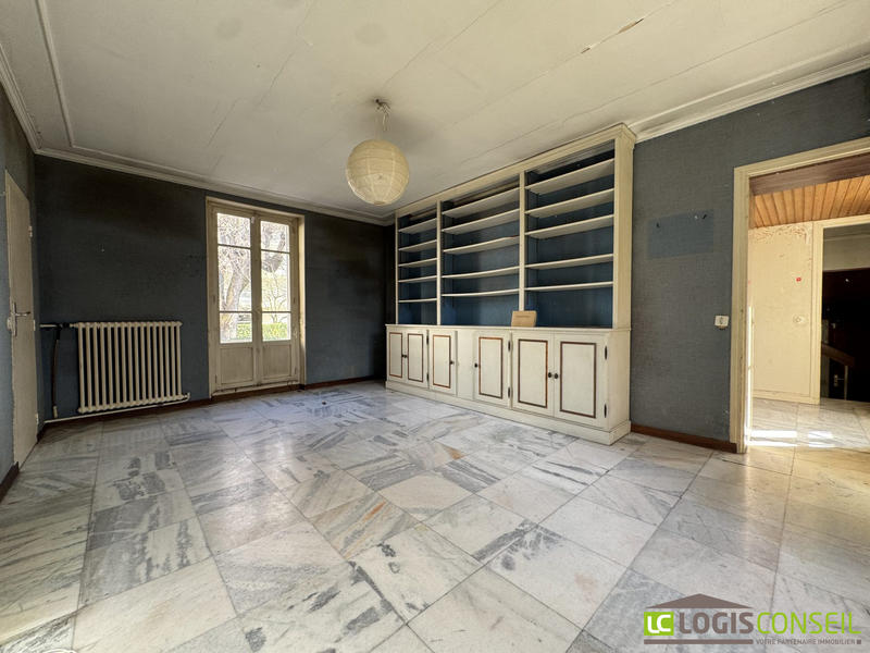 Villa - 222 m² - 7 pièces