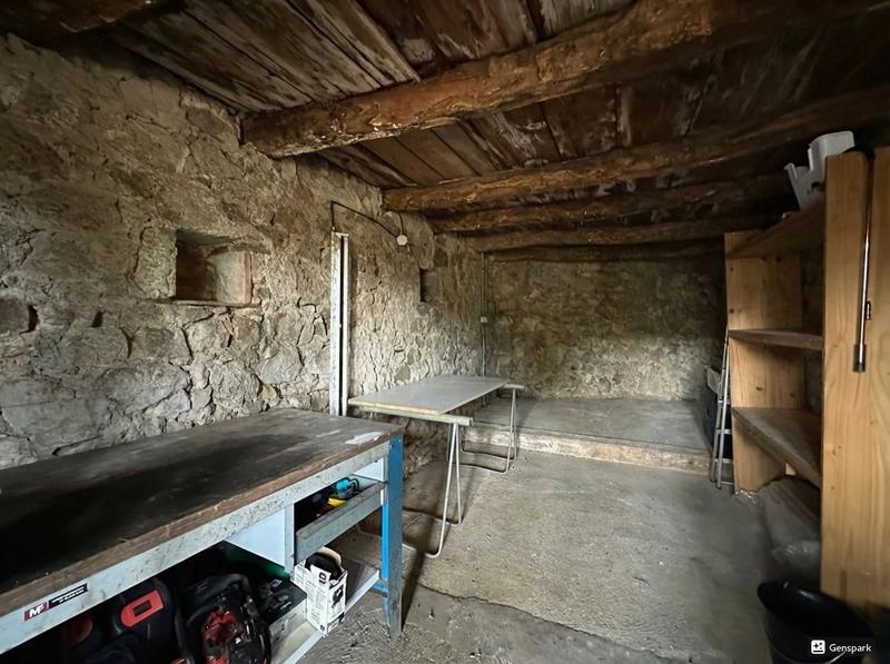 Maison - 357 m² - 11 pièces