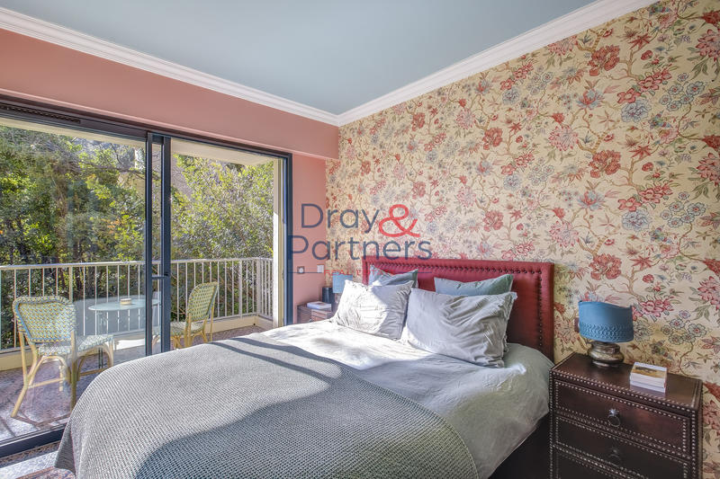 Appartement - 80 m² - 3 pièces