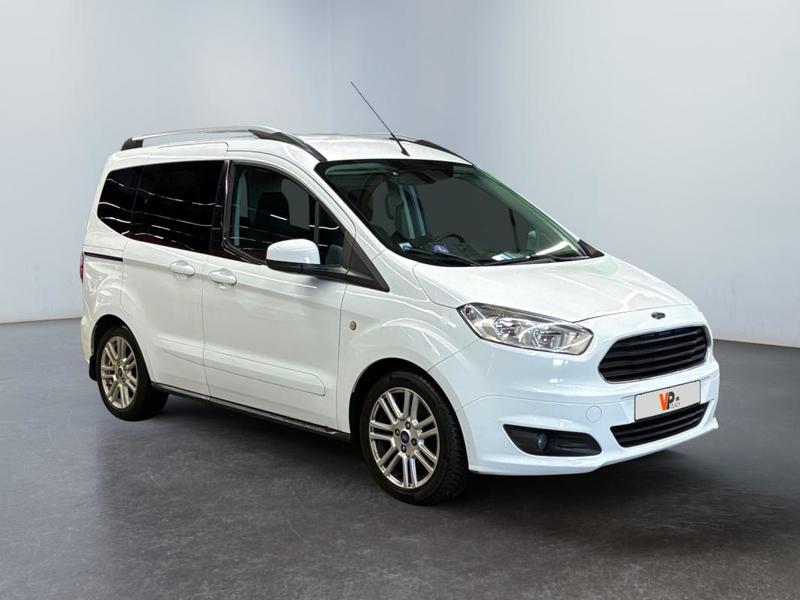 Ford Tourneo Courier 1.0 EcoBoost 100 Titanium