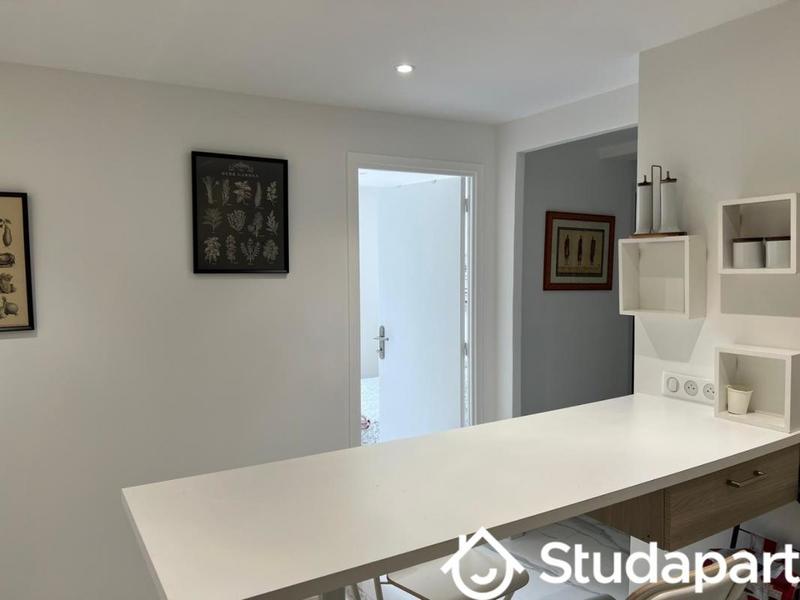 Chambre - 13 m² - 1 pièce