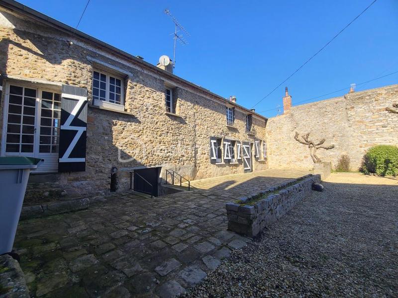 Corps de ferme - 139 m² - 6 pièces