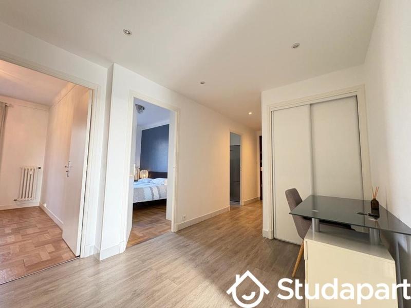 Chambre - 12 m² - 1 pièce