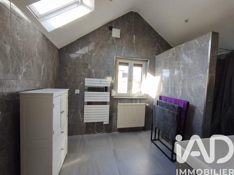 Maison - 93 m² - 5 pièces