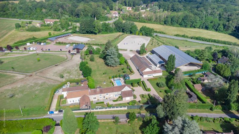 Maison de domaine équestre - 360 m² - 10 pièces