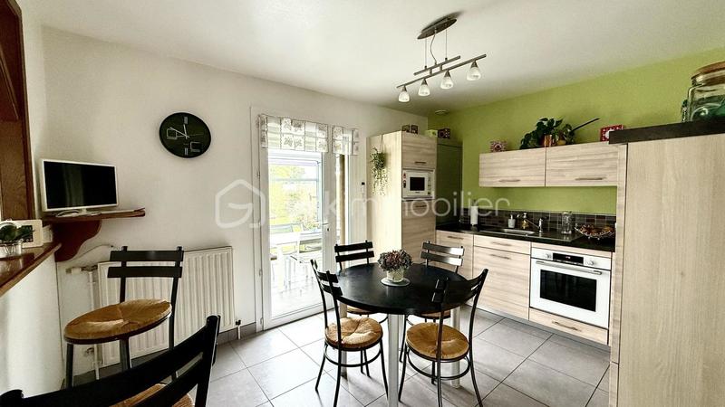 Maison - 98 m² - 5 pièces
