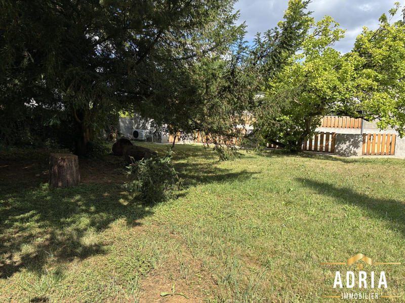 Maison - 323 m² - 10 pièces