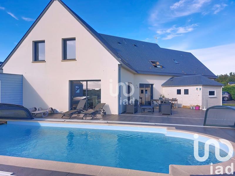 Maison - 200 m² - 9 pièces