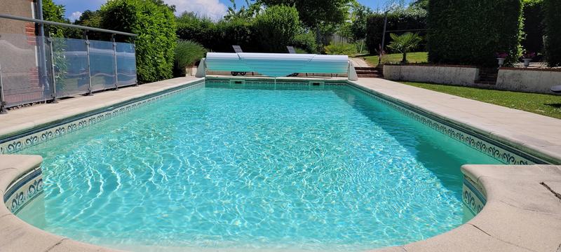 Propriété - 221 m² - 9 pièces