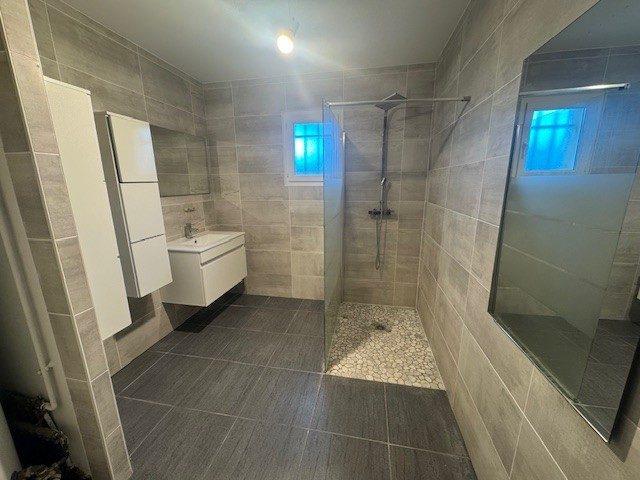 Maison - 102 m² - 4 pièces