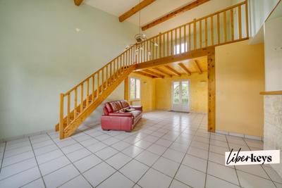 Maison - 110 m² - 4 pièces