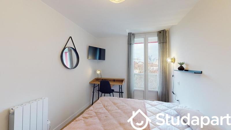 Chambre - 11 m² - 1 pièce