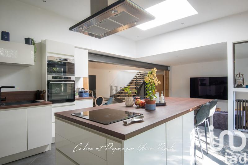 Loft - 179 m² - 6 pièces