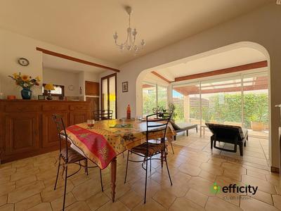 Maison - 188 m² - 7 pièces