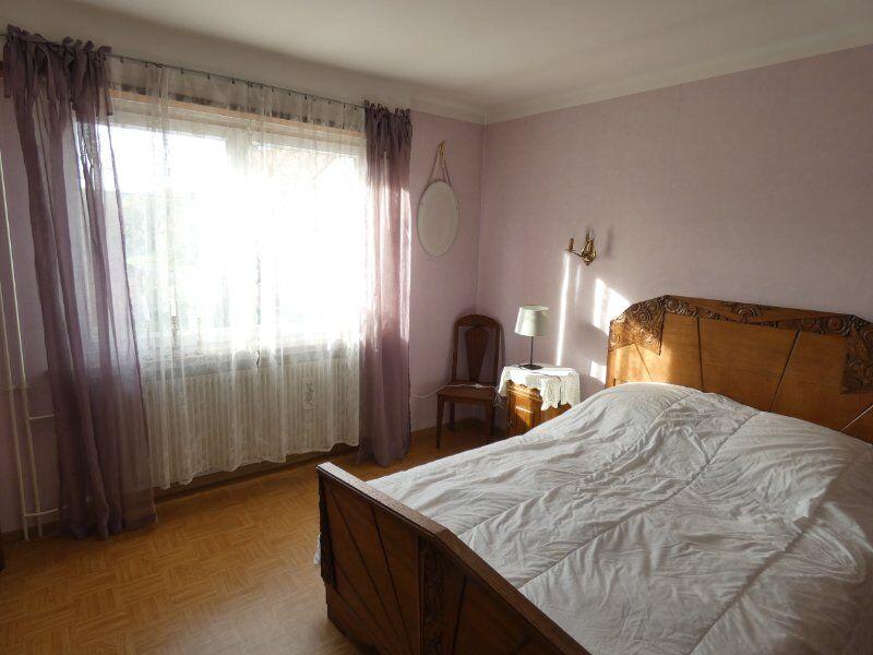 Maison - 180 m² - 8 pièces