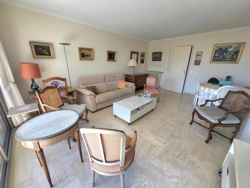 Appartement - 75 m² - 3 pièces