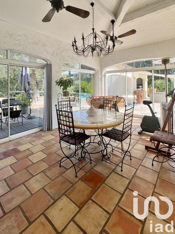 Maison - 270 m² - 8 pièces