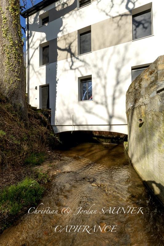 Propriété - 391 m² - 10 pièces