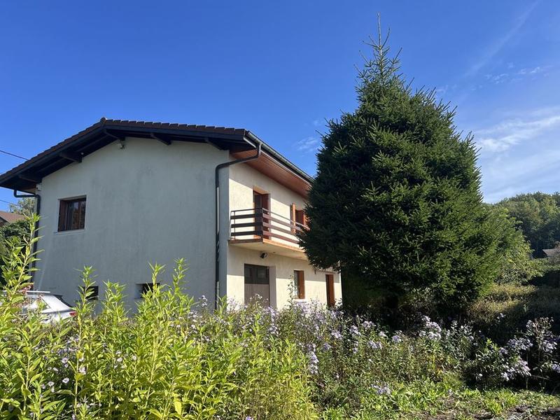 Maison traditionnelle - 135 m² - 4 pièces