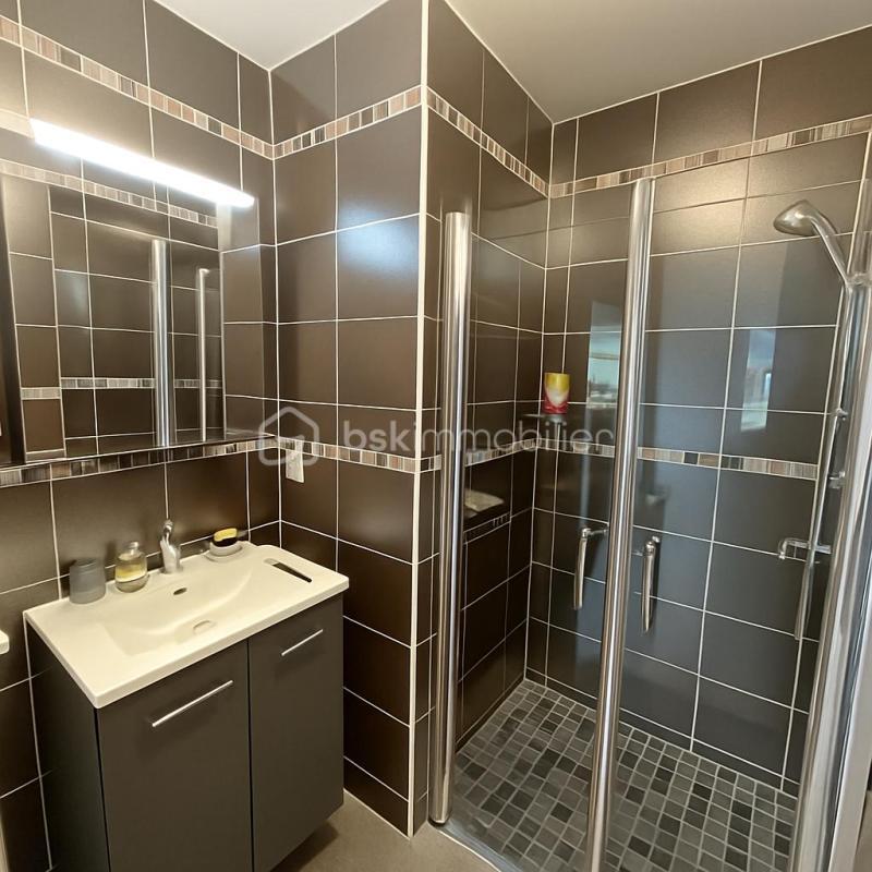 Maison - 193 m² - 8 pièces