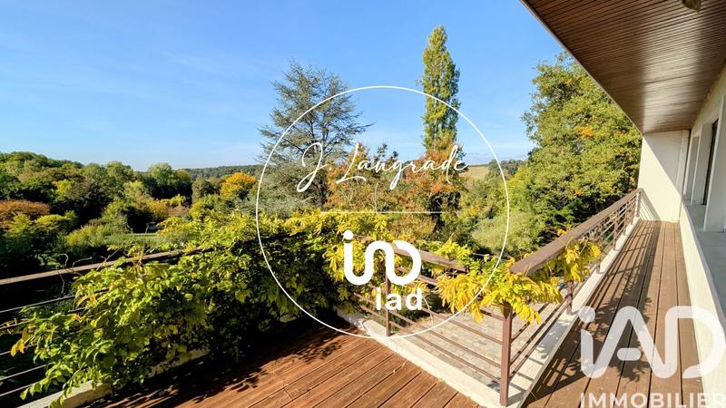 Maison - 200 m² - 7 pièces