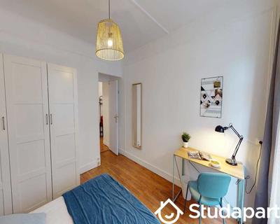 Chambre - 70 m² - 1 pièce