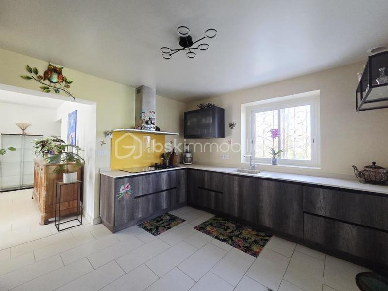 Maison - 87 m² - 5 pièces