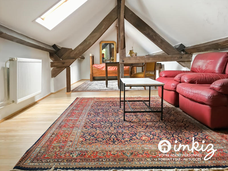 Maison - 330 m² - 9 pièces