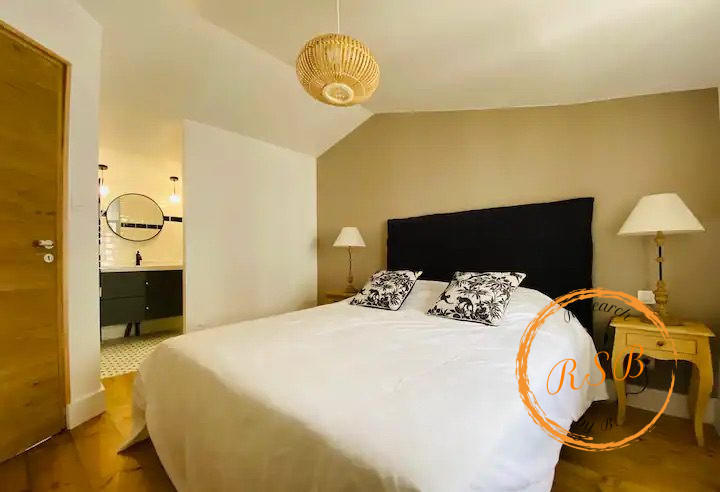 Villa - 145 m² - 6 pièces