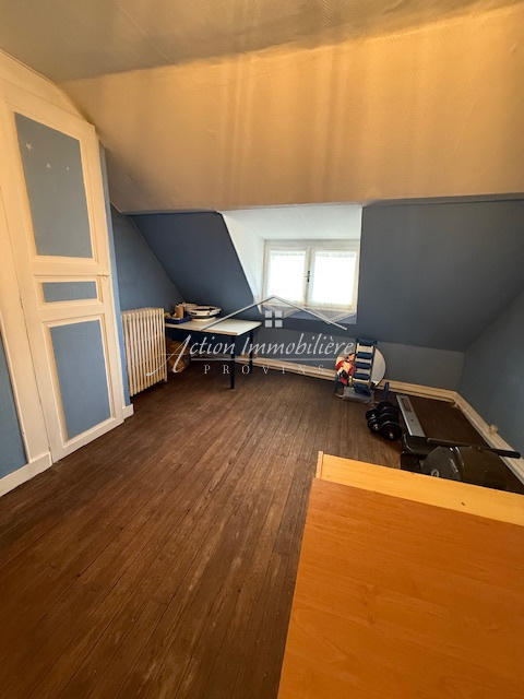 Maison - 170 m² - 7 pièces