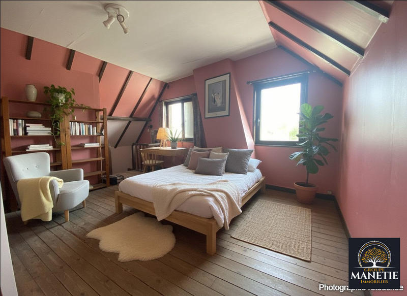 Maison - 144 m² - 8 pièces