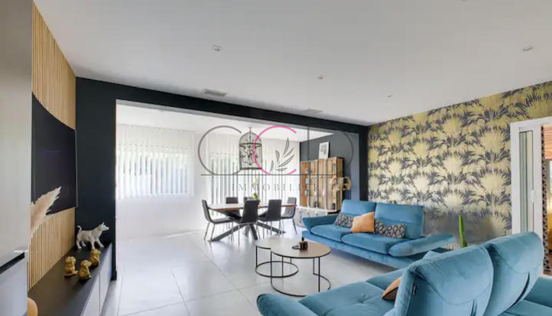 Villa - 180 m² - 7 pièces