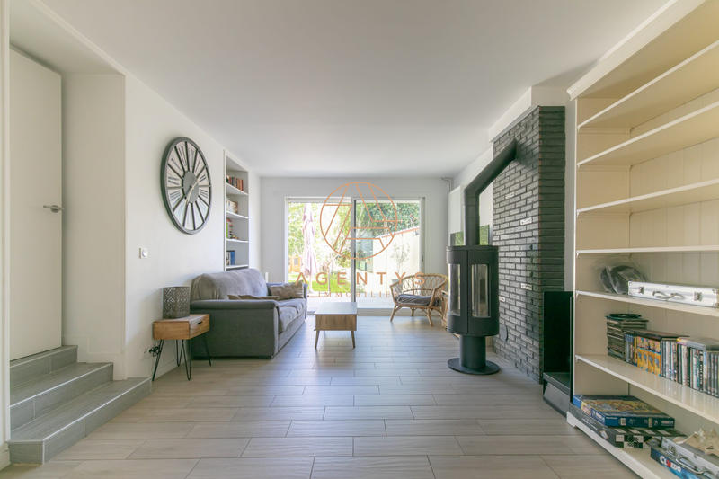 Maison - 97 m² - 5 pièces