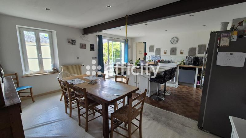 Maison - 110 m² - 5 pièces