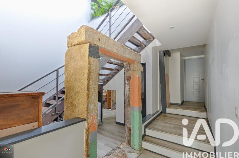 Maison - 210 m² - 7 pièces