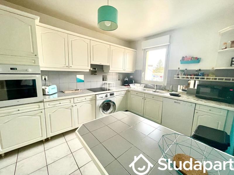 Chambre - 9 m² - 1 pièce