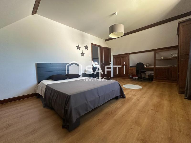 Maison - 292 m² - 8 pièces