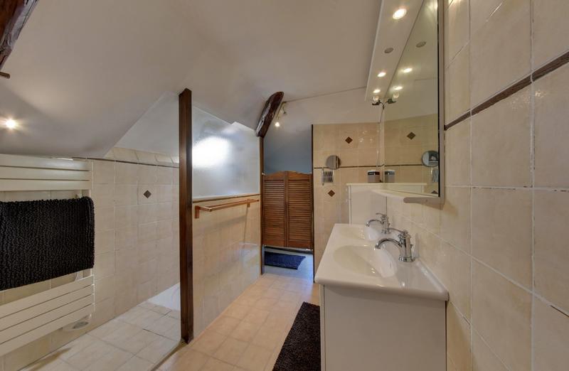 Maison traditionnelle - 133 m² - 7 pièces