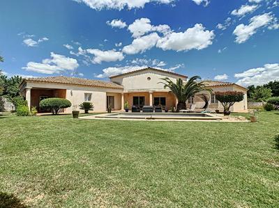 Villa - 184 m² - 6 pièces