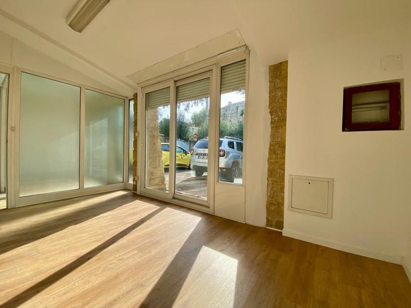 Bureau - 200 m² - 8 pièces