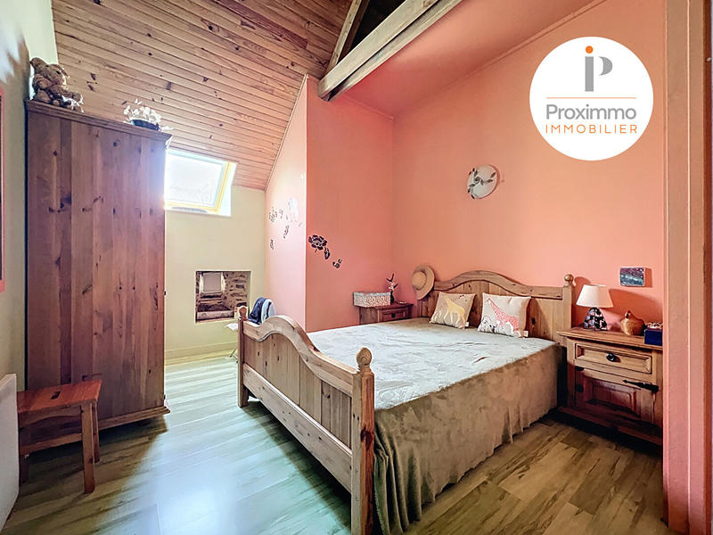 Maison - 199 m² - 8 pièces