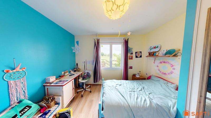 Maison - 205 m² - 5 pièces