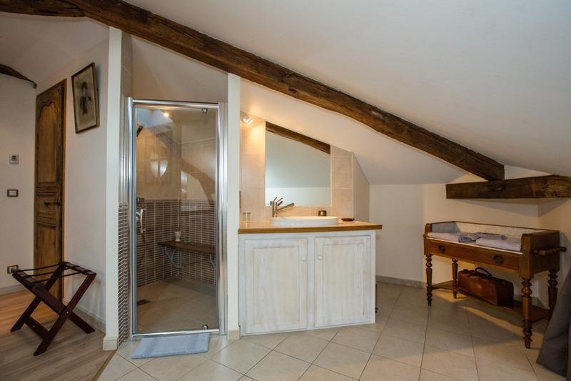 Propriété - 648 m² - 29 pièces
