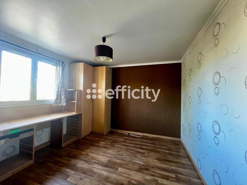 Maison - 186 m² - 7 pièces