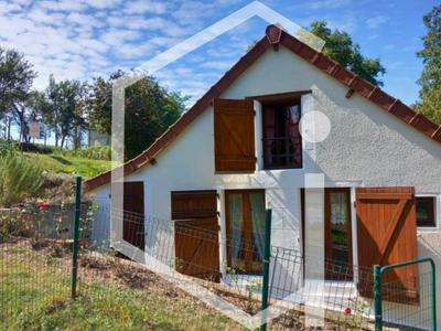 Maison - 105 m² - 8 pièces