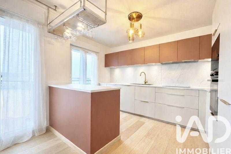 Appartement - 84 m² - 4 pièces