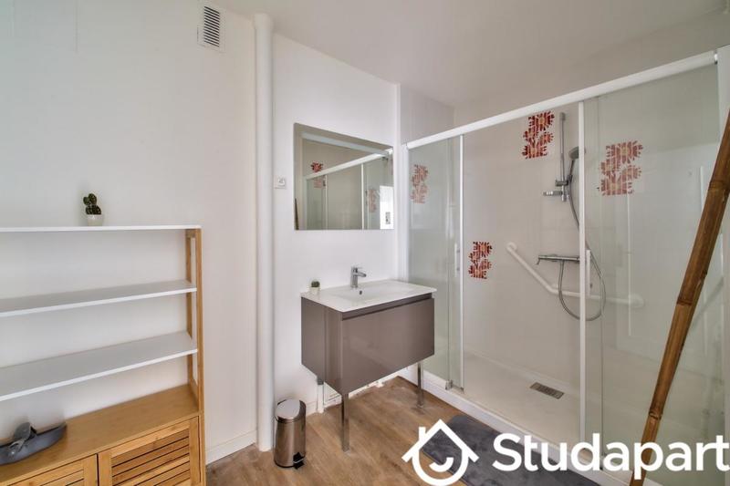 Chambre - 12 m² - 1 pièce