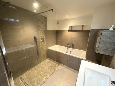 Appartement - 176 m² - 5 pièces